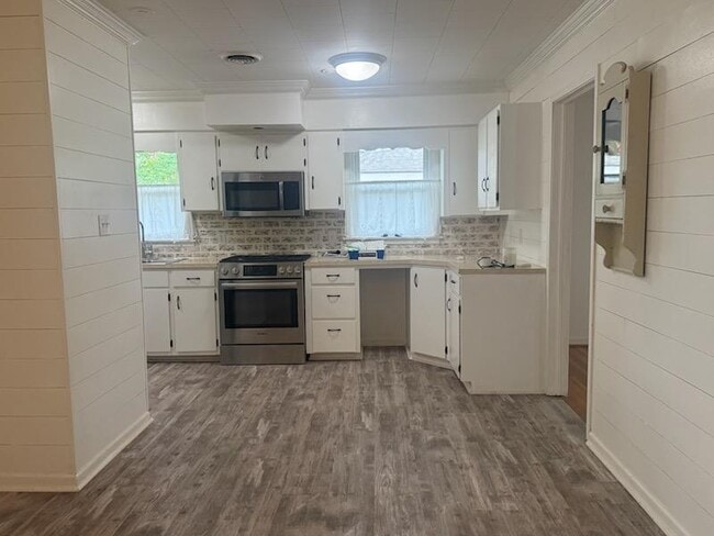 Building Photo - 3843 Marie Cook Dr