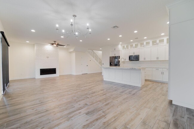 Building Photo - 5447 Starfish Rd