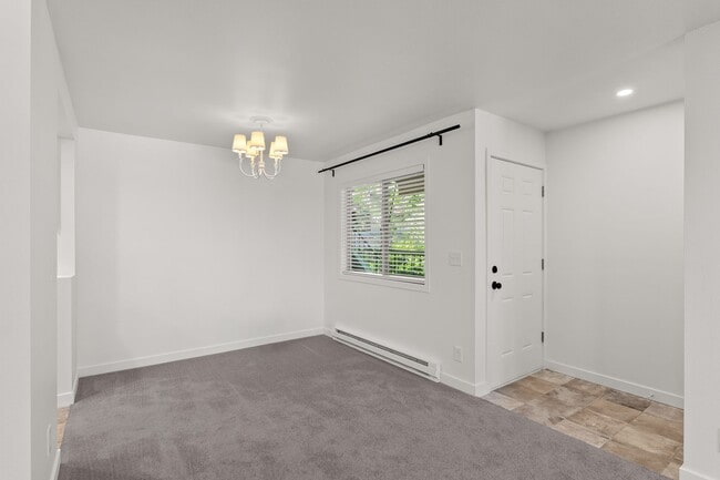 Building Photo - 108 Oswego Summit