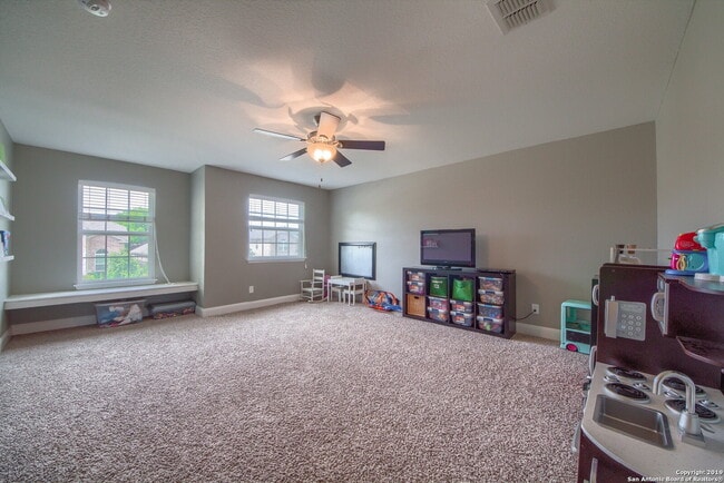 Building Photo - IMMACULATE HOME IN ALAMO RANCH AT 50% OFF THE 1ST MONTH'S RENT!!!
