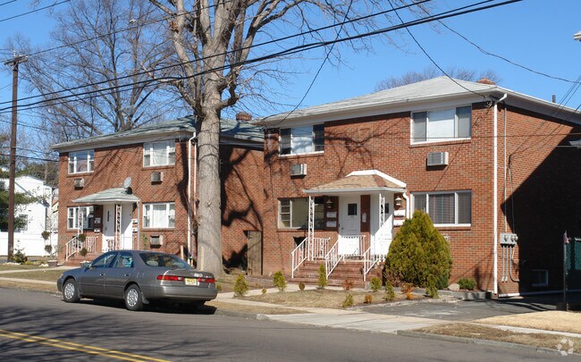 Primary Photo - 810-816 Roselle St