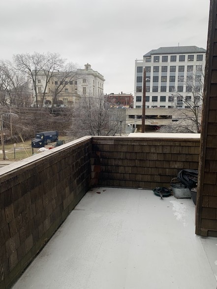 Deck view 1 - 191 S Winooski Ave