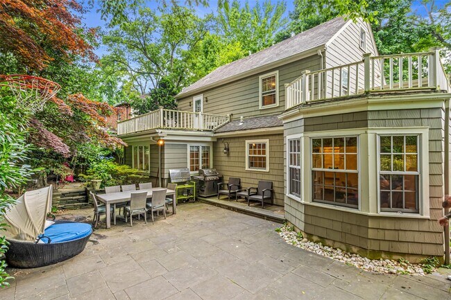 Building Photo - 9 Wyngate Pl