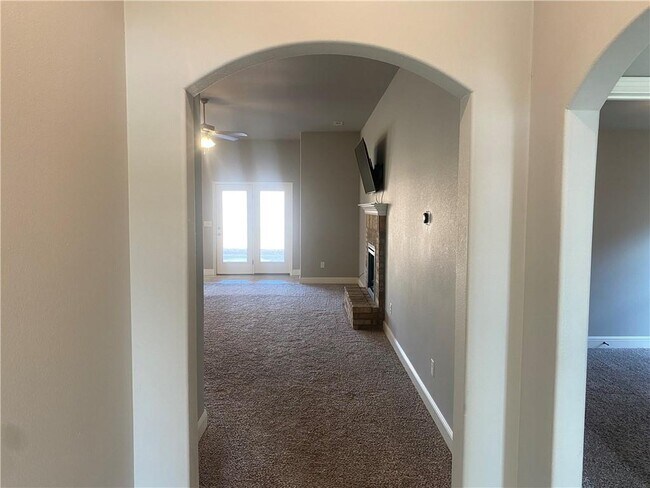 Building Photo - 3550 Macintosh Way