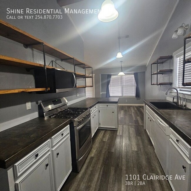 Building Photo - 1101 Clairidge Ave