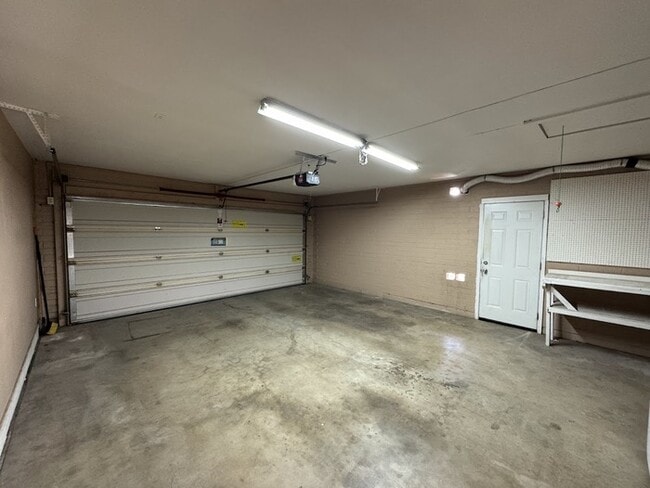 Building Photo - 4329 W Garden Dr