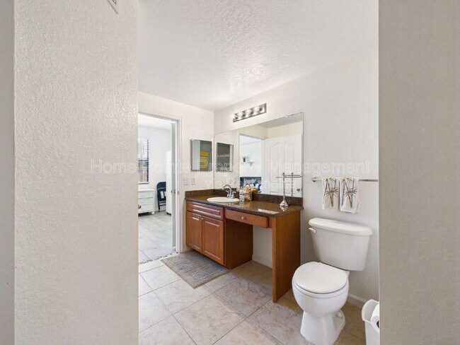 Building Photo - 12960 Positano Cir