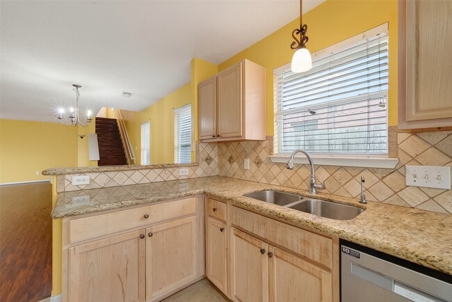 Building Photo - 6615 Windy River Ln