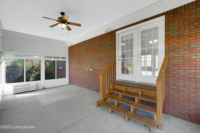 Building Photo - 12611 Bernay Pl