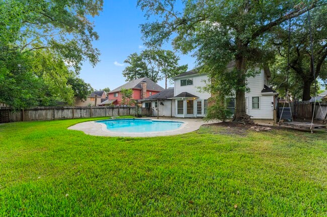 Building Photo - 3318 Candlelon Dr