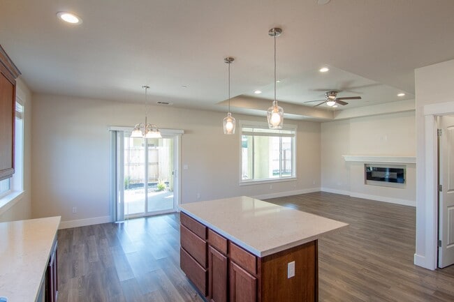 Building Photo - Newer Home for Rent in North Redding CA | $500 Off, Solar, Garage, Near I-5