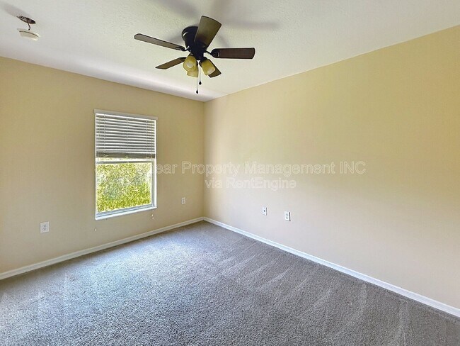 Building Photo - 8528 Sandpiper Ridge Ave
