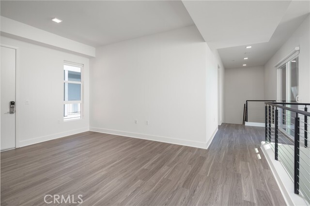 Building Photo - 6800 Variel Ave