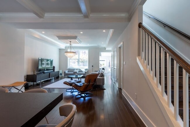 Building Photo - 2214 Flagler Pl NW