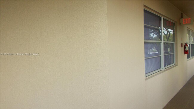 Building Photo - 1200 SW 125th Ave