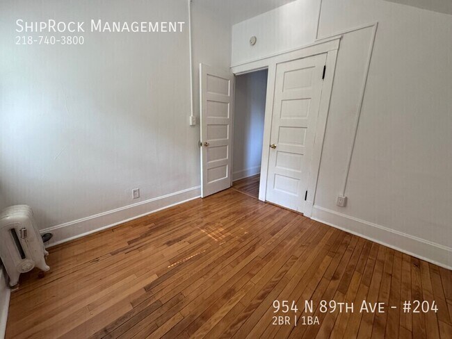 Building Photo - 954 89th Ave W