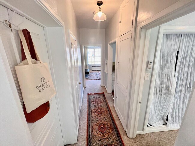 Building Photo - 184 N 200 E