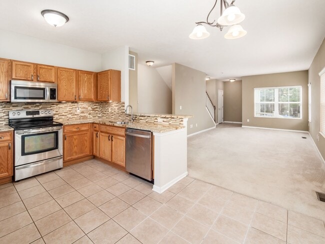 Building Photo - 53 Traditions Way