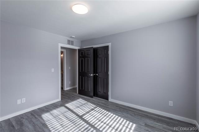 Building Photo - 2301 E Fremont Ave