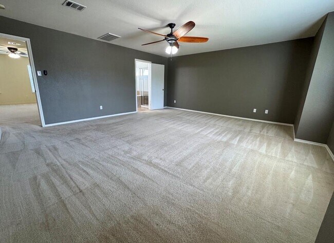 Building Photo - 137 Firewheel Cove