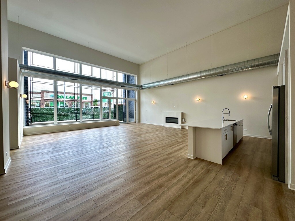 Building Photo - 3215 N Narragansett Ave