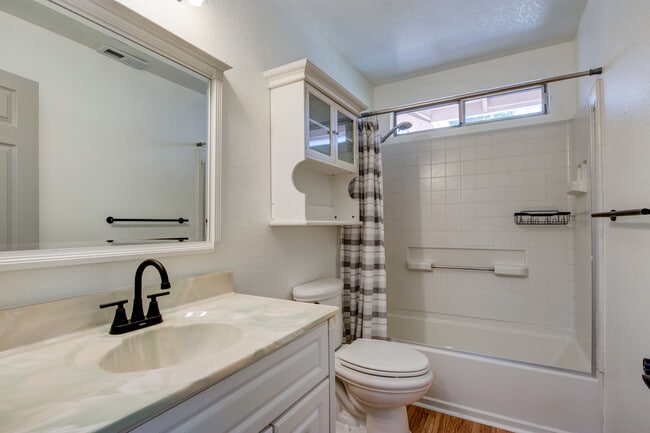 Building Photo - 9526 Victorian Wy