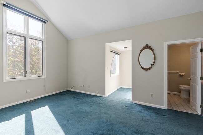 Building Photo - 116 Broadmeadow St