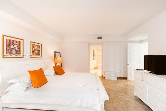 Building Photo - 3370 Hidden Bay Dr