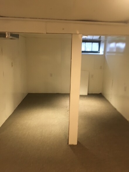 Building Photo - 207 Grasmere Ave