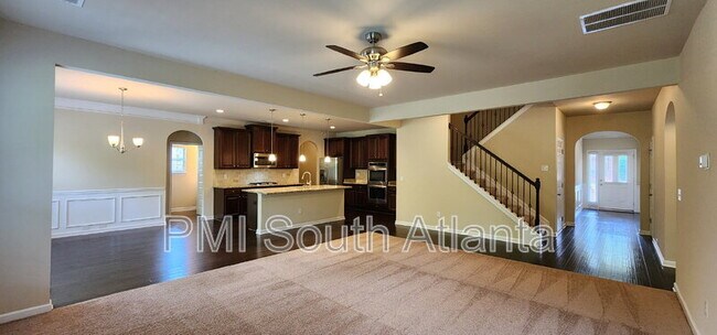Building Photo - 525 Twelve Oaks Dr