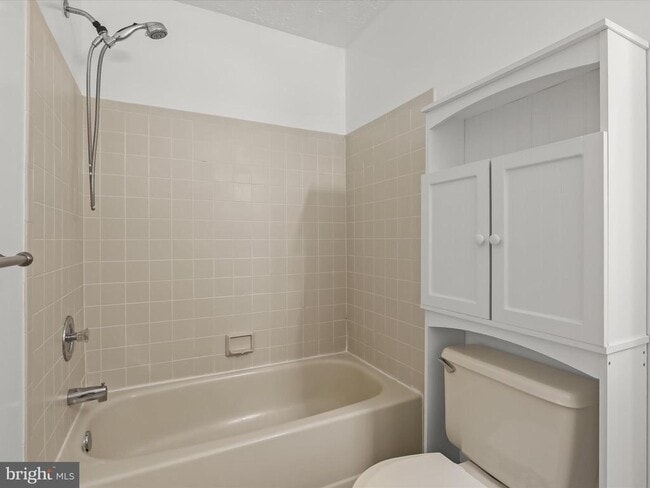 Building Photo - 7517 Weather Worn Way