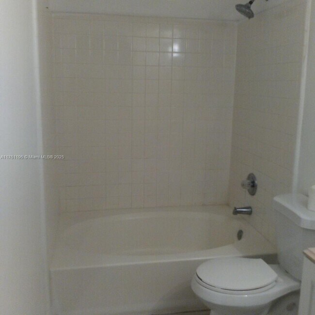 Building Photo - 10441 SW 156th Ct