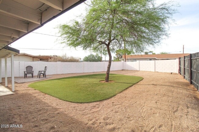 Building Photo - 7802 E Kimsey Ln
