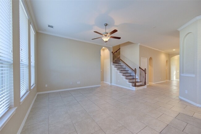 Building Photo - 6519 Point Hollow Ln