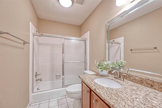Building Photo - 2223 Kinbrook Dr