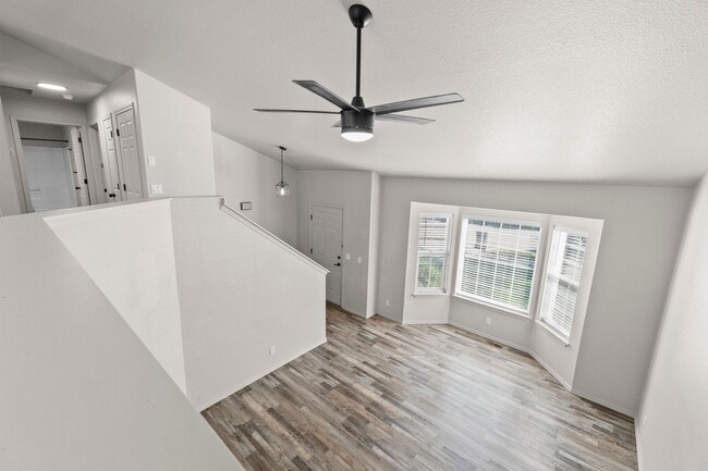 Building Photo - Post Falls ID Multi-Level Home for Rent