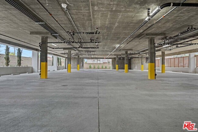 Building Photo - 7411 Artesia Blvd