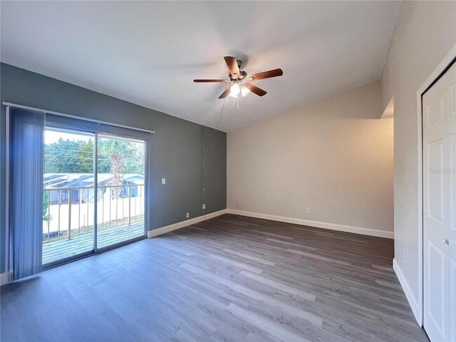 Building Photo - 52 N Fairfax Ave