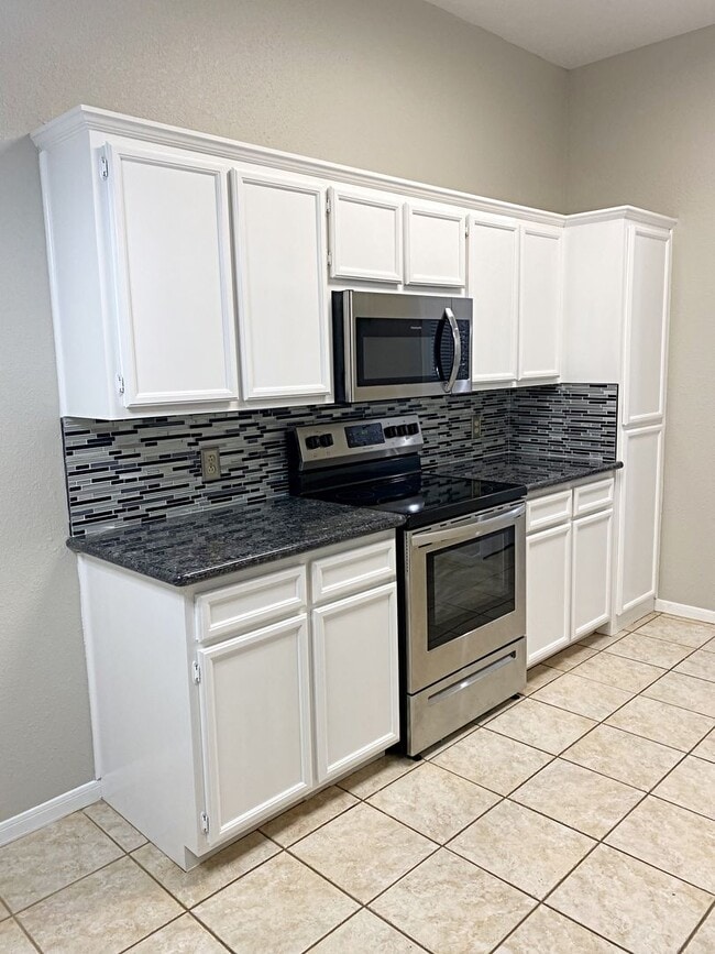 Building Photo - 9170 Manion Dr