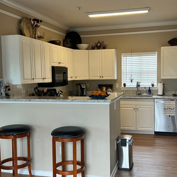 Building Photo - 4310 Bayside Village Dr