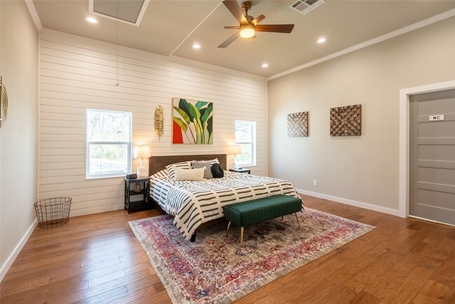 Building Photo - 3209 Ave N Ursuline St