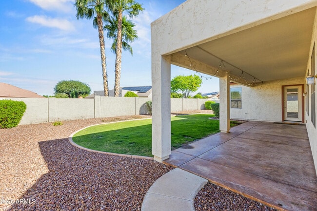 Building Photo - 6586 W Oraibi Dr