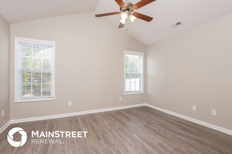 Building Photo - 5113 Limewood St