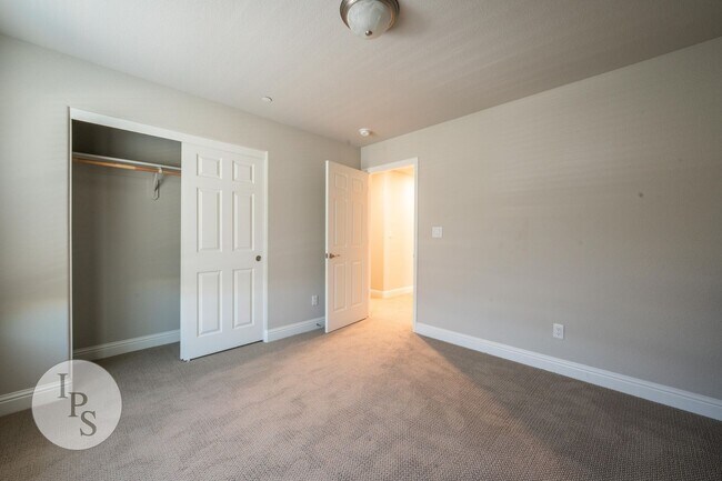 Building Photo - Canvas Collection at Copper River Ranch, 3BR/2.5BA, Built 2018, Gated Community - Lots of Amenities