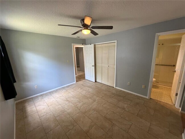 Building Photo - 1 King Arthur Ct
