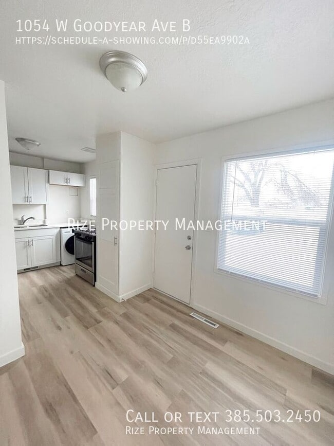Building Photo - 1054 W 1520 N