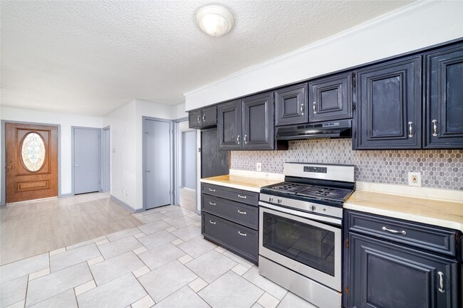 Building Photo - 1309 Jefferson St