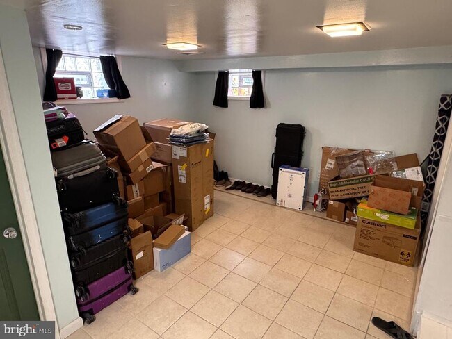 Building Photo - 251 Childs Ave