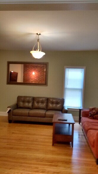 Primary Photo - 137 Floral Ave