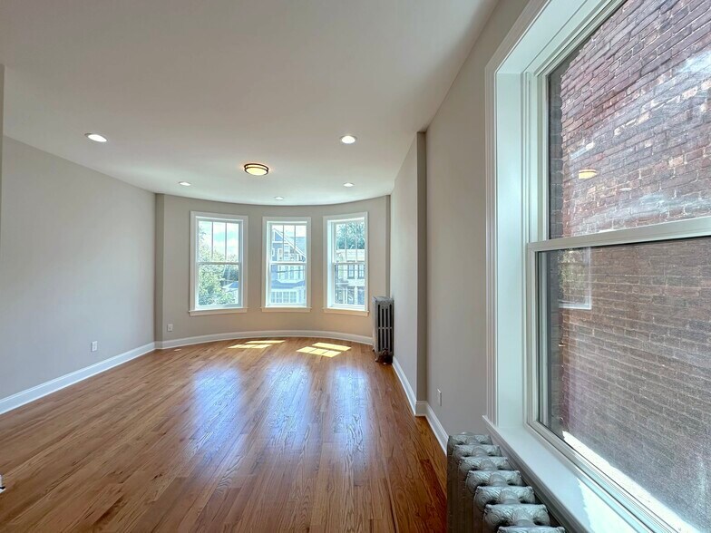 Building Photo - 55 Liberty Street Wh